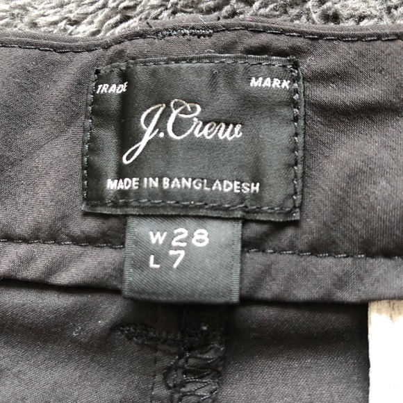 J. Crew Men’s 7 Inch Tech Shorts (28) - Picture 3 of 4